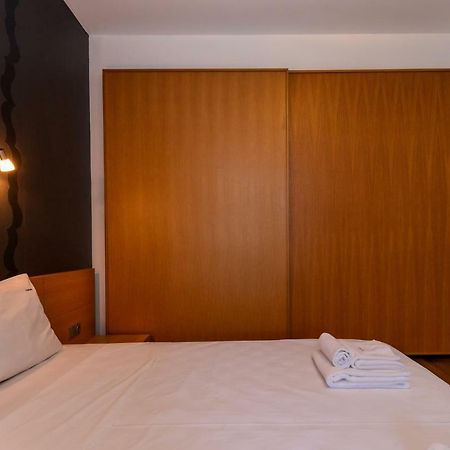 Super Premium Two Bedroom Suite On Vitosha Boulevard Sofia Bagian luar foto