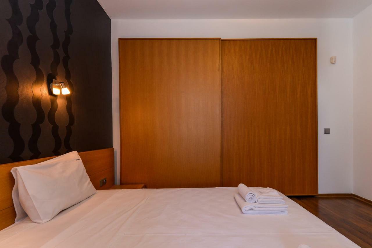 Super Premium Two Bedroom Suite On Vitosha Boulevard Sofia Bagian luar foto
