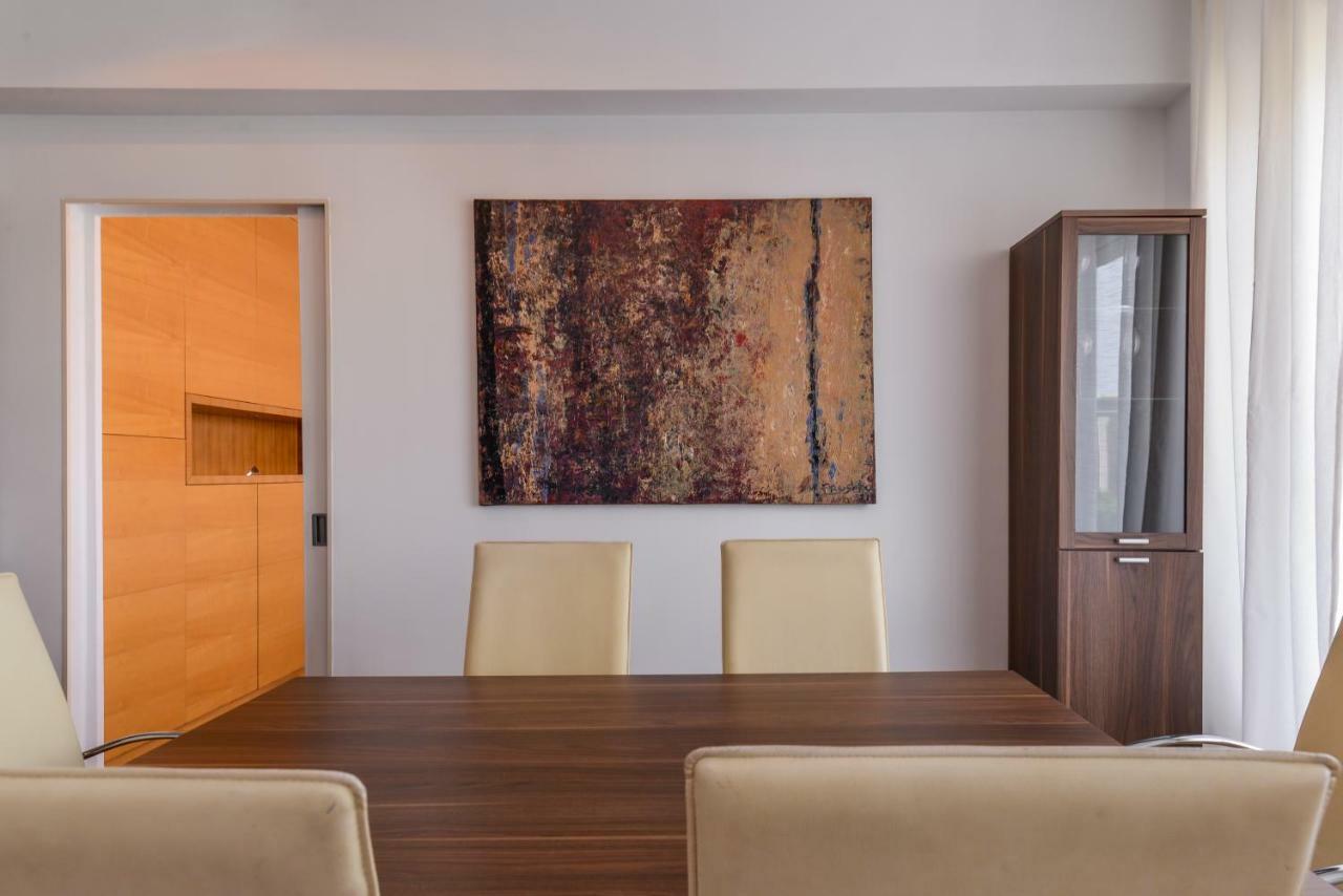 Super Premium Two Bedroom Suite On Vitosha Boulevard Sofia Bagian luar foto